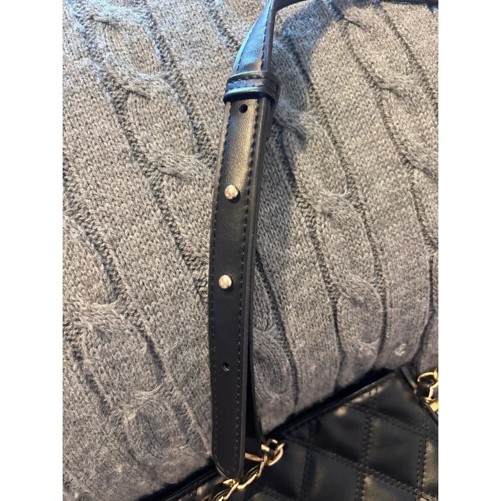 Unbranded Black Quilted Crossbody Bag | Classic Turnlock Chain Strap Mini Should